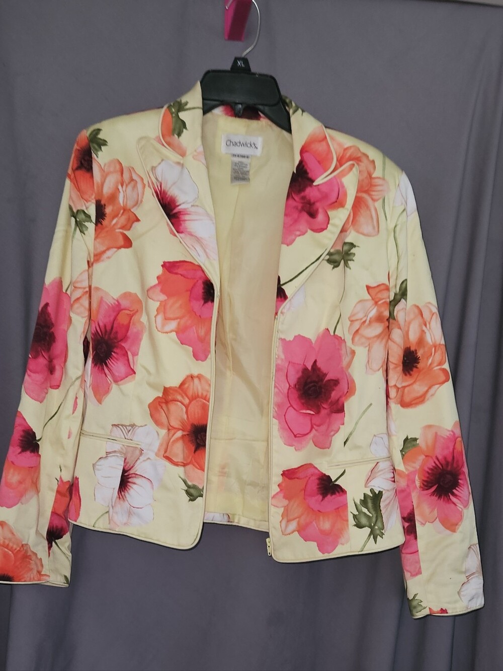 Chadwicks Floral Zip-Front Womens Jacket in Yellow with Pink & Orange Blooms - Picture 4 of 5